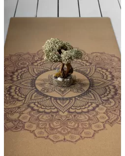 La colchoneta para yoga de corcho — Mandala