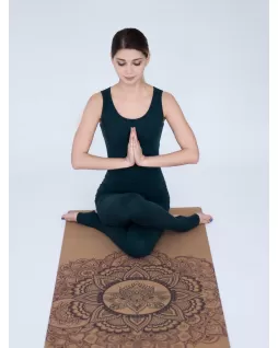 La colchoneta para yoga de corcho — Mandala