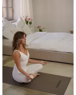 Las colchonetas de yoga —Premium Travel 2mm Toffee