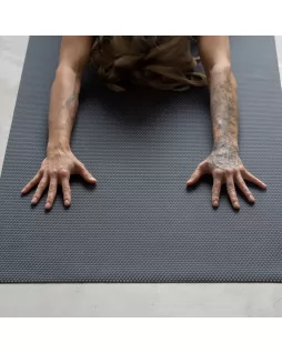 Каучуковый бюджетный коврик Yoga Light Grey