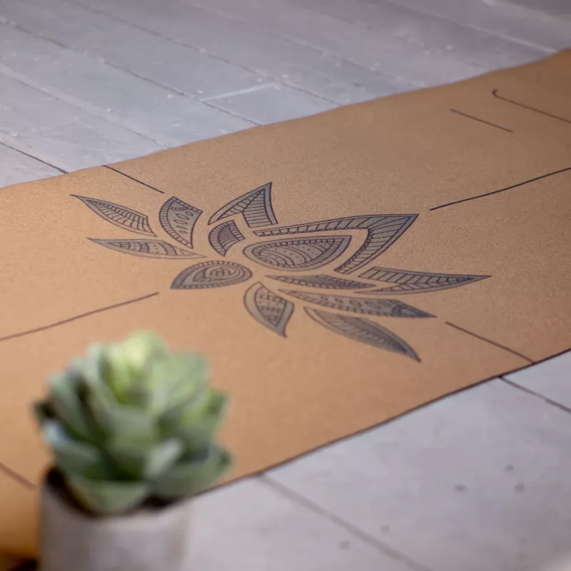 The cork Mat for yoga and fitness from ART Yogamatic