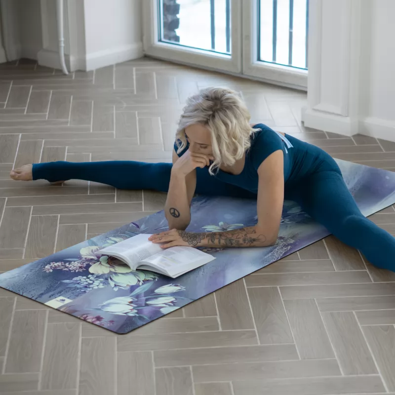 The designer yoga and fitness mat from ART Yogamatic